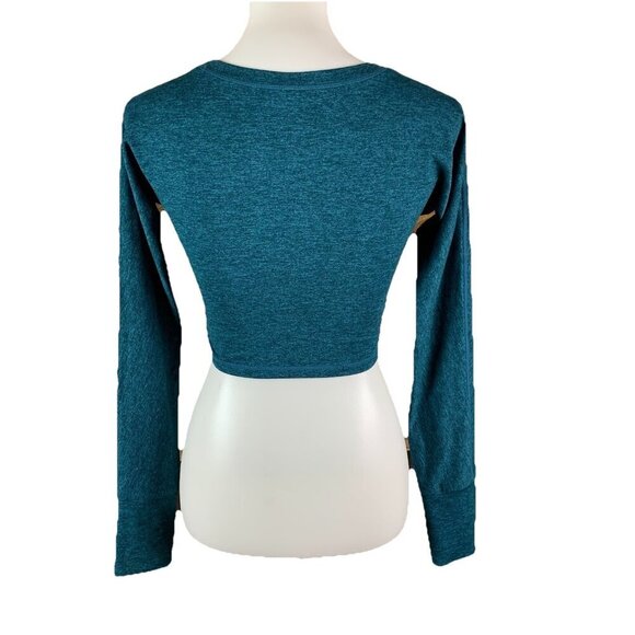 Ptula Teal Long Sleeve Crop Top Seamless Stretchy Workout Shirt Medium - Picture 2 of 3